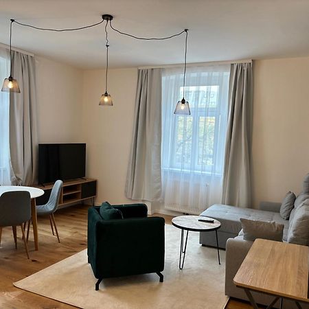 Altbauwohnung Mit Charme - Selbst Check In - Queensize Bett 维也纳 外观 照片